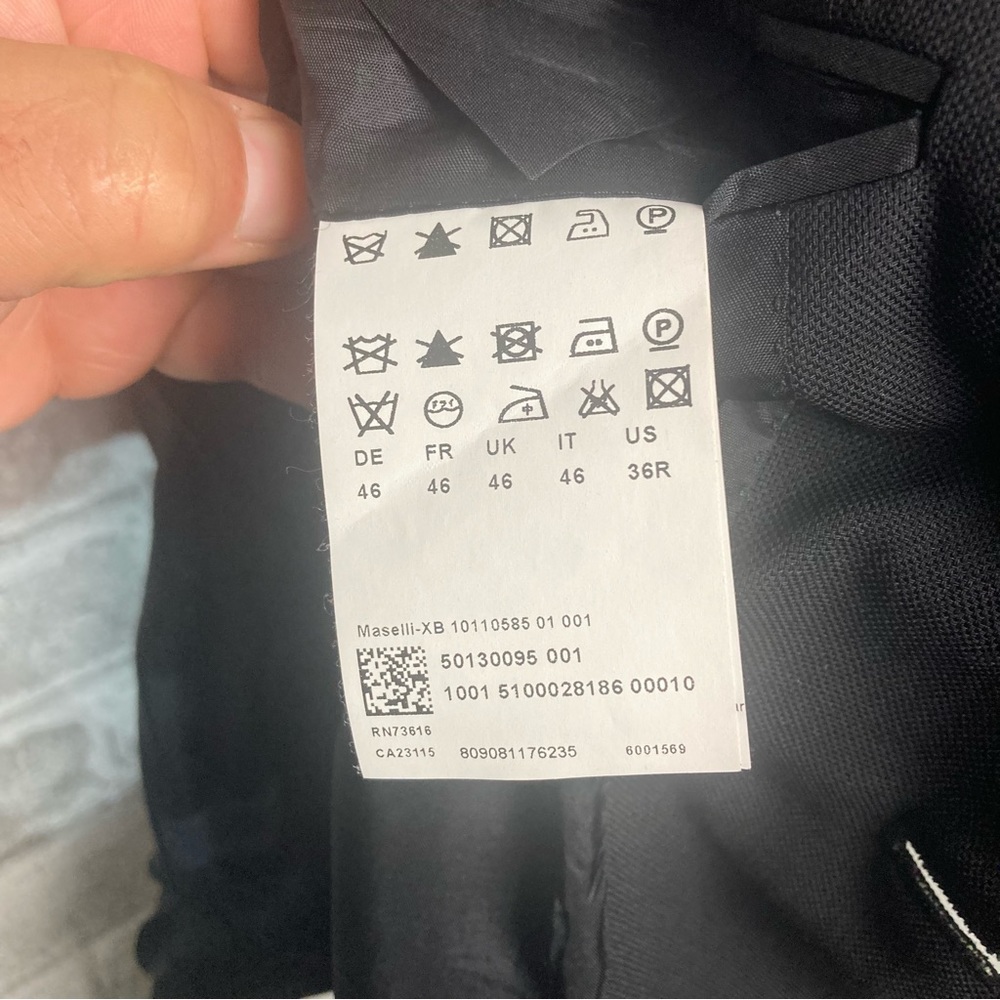 BOSS Hugo Boss 2 Button Black Blazer - Picture 8 of 14